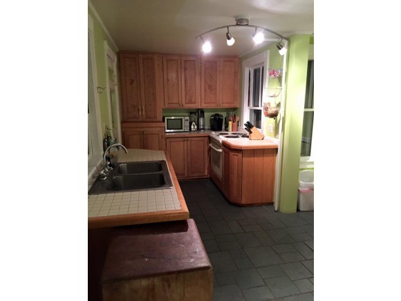74 Atkinson Street Dover, NH 03820 - Photo 3 of 14 Gallery Image 3