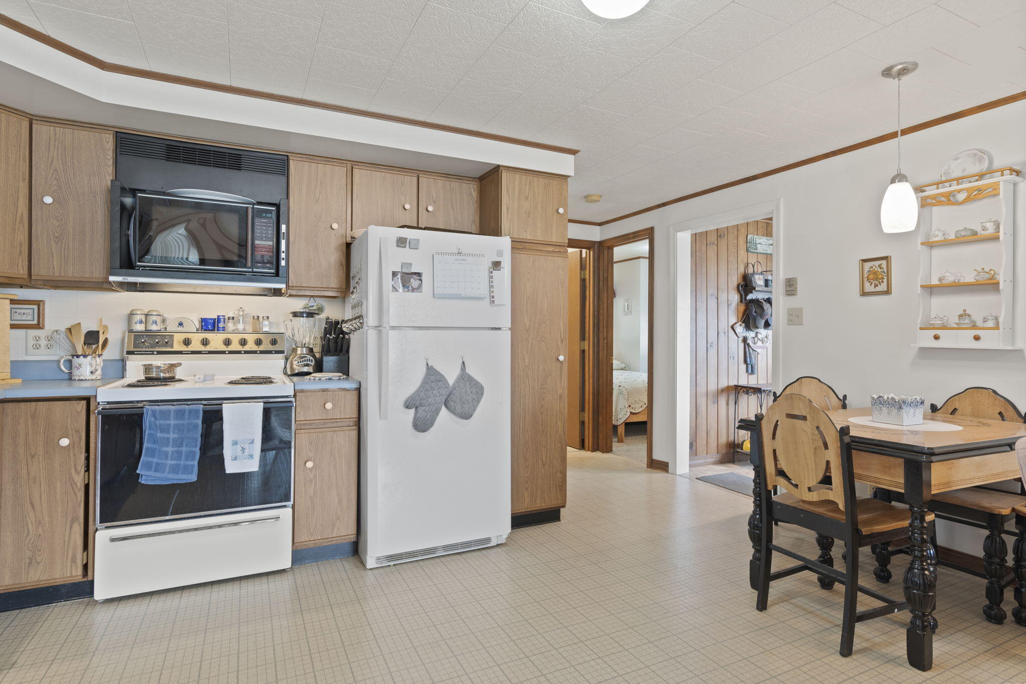 94 F F Sanborn Road Sabattus, ME 04280 - Photo 25 of 39 25-kitchen