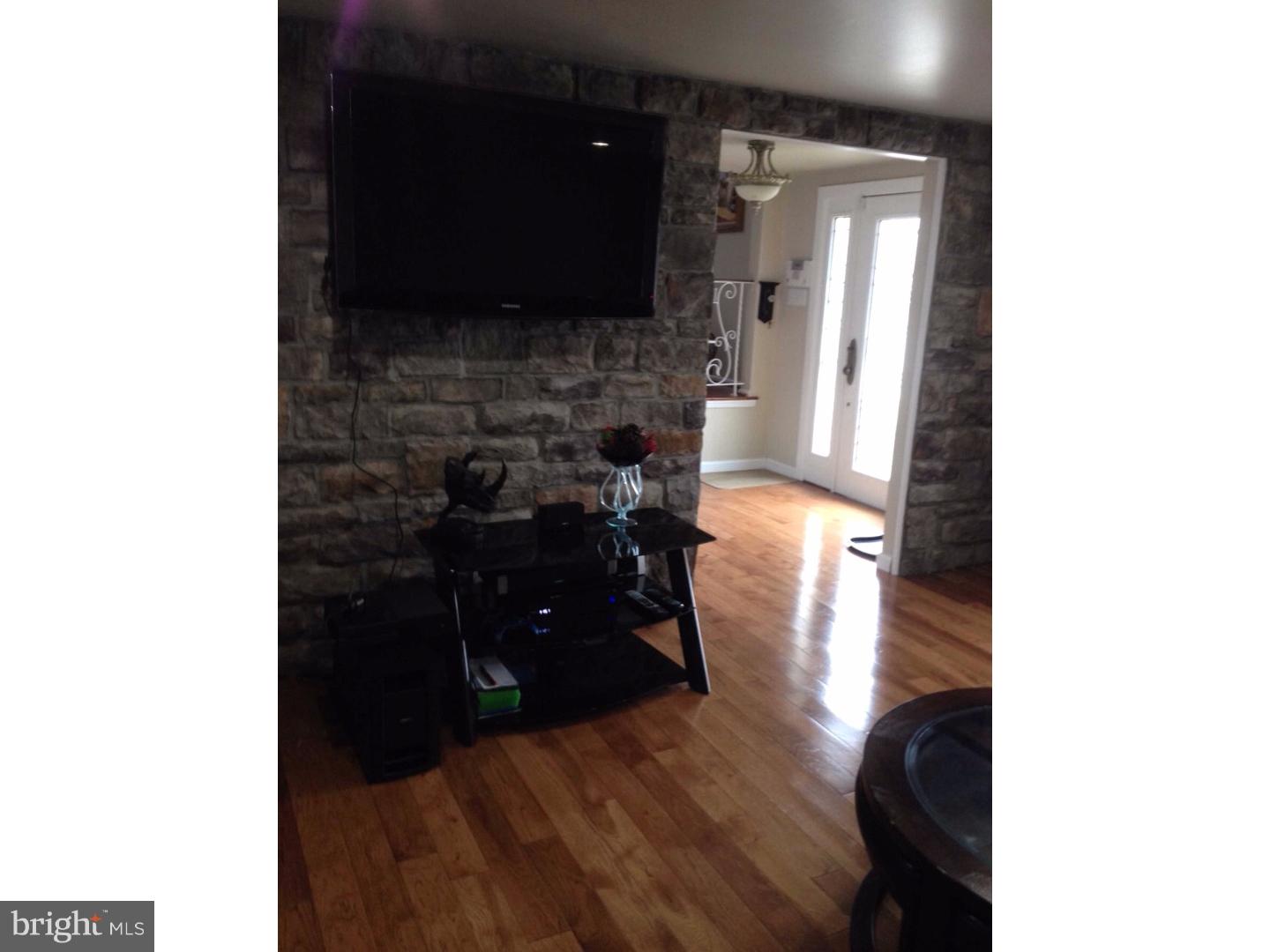 813 Rennard Street Philadelphia, PA 19116 - Photo 22 of 24 Gallery Image 22