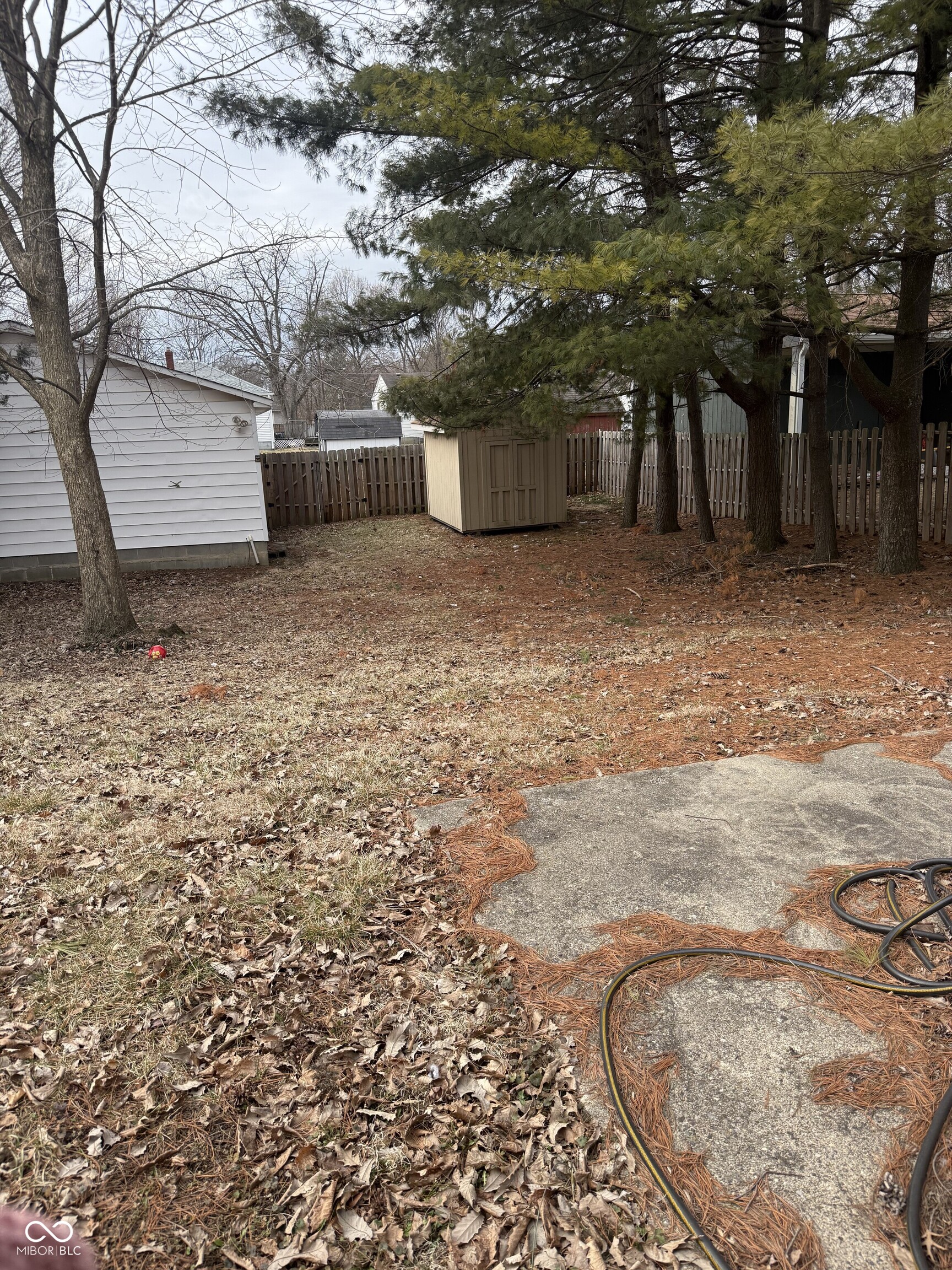 8833 Crawfordsville Road Indianapolis, IN 46234 - Photo 3 of 18 Gallery Image 3