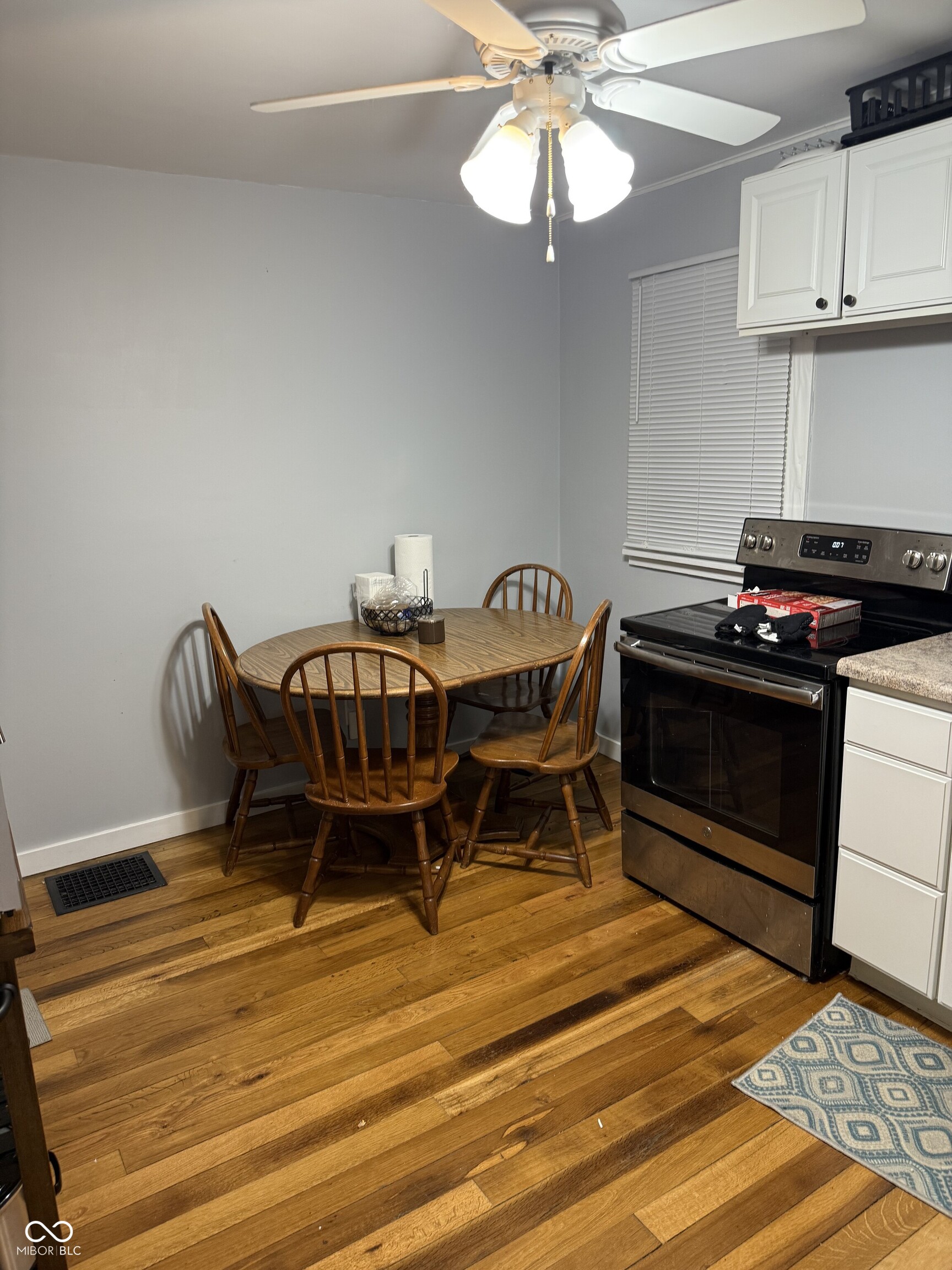 8833 Crawfordsville Road Indianapolis, IN 46234 - Photo 9 of 18 Gallery Image 9