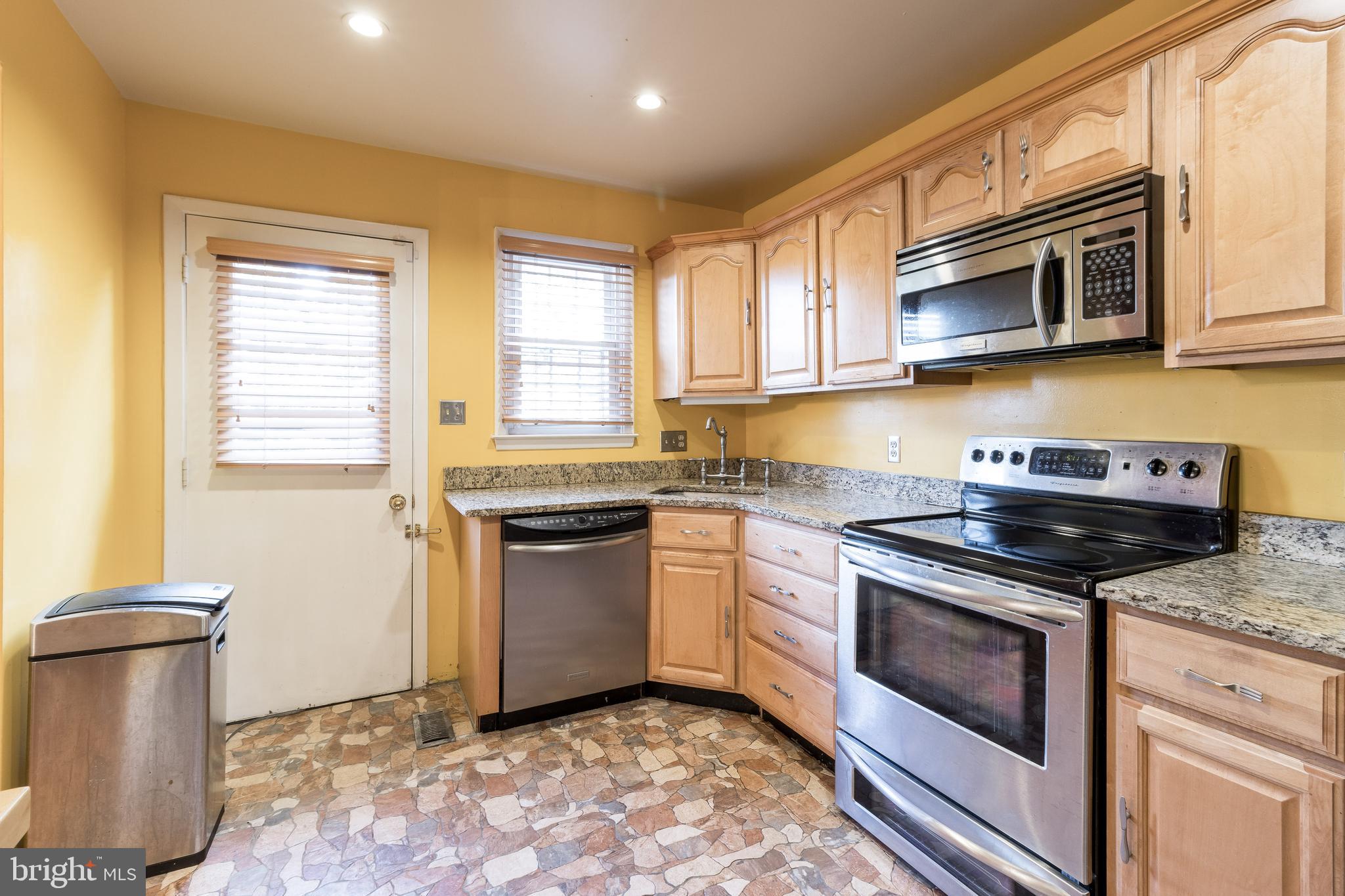 3651 Rockberry Road Baltimore, MD 21234 - Photo 14 of 31 Gallery Image 14