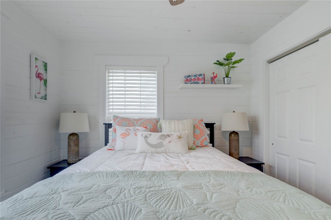 4034 Laguna Shores Road Corpus Christi, TX 78418 - Photo 24 of 40