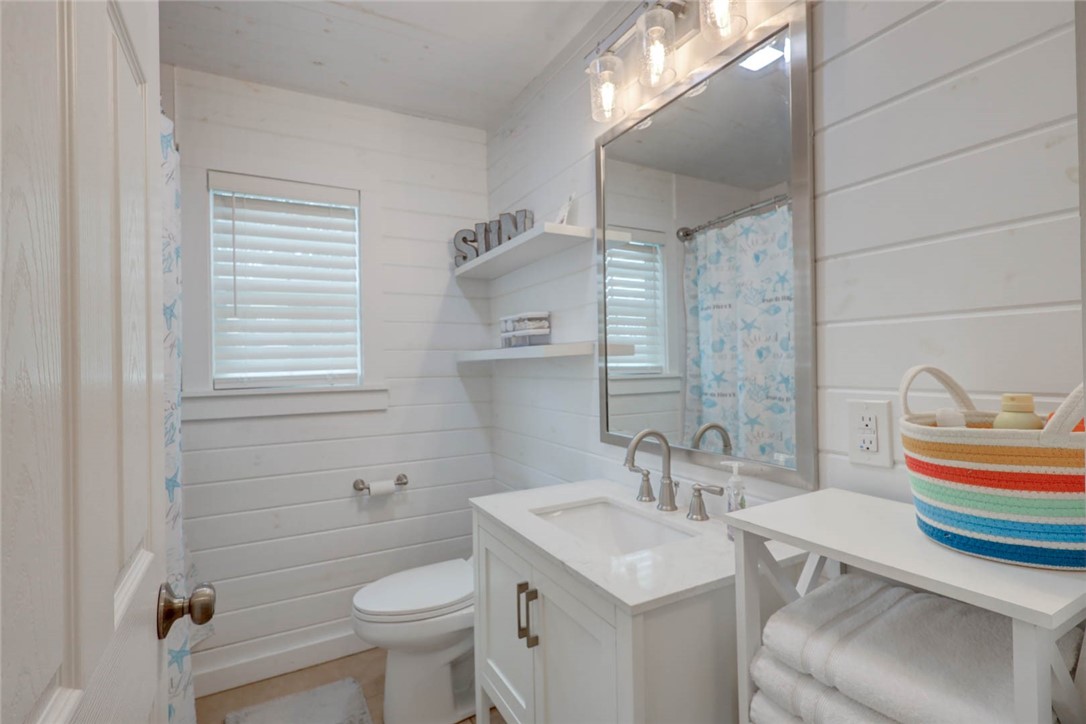 4034 Laguna Shores Road Corpus Christi, TX 78418 - Photo 25 of 40