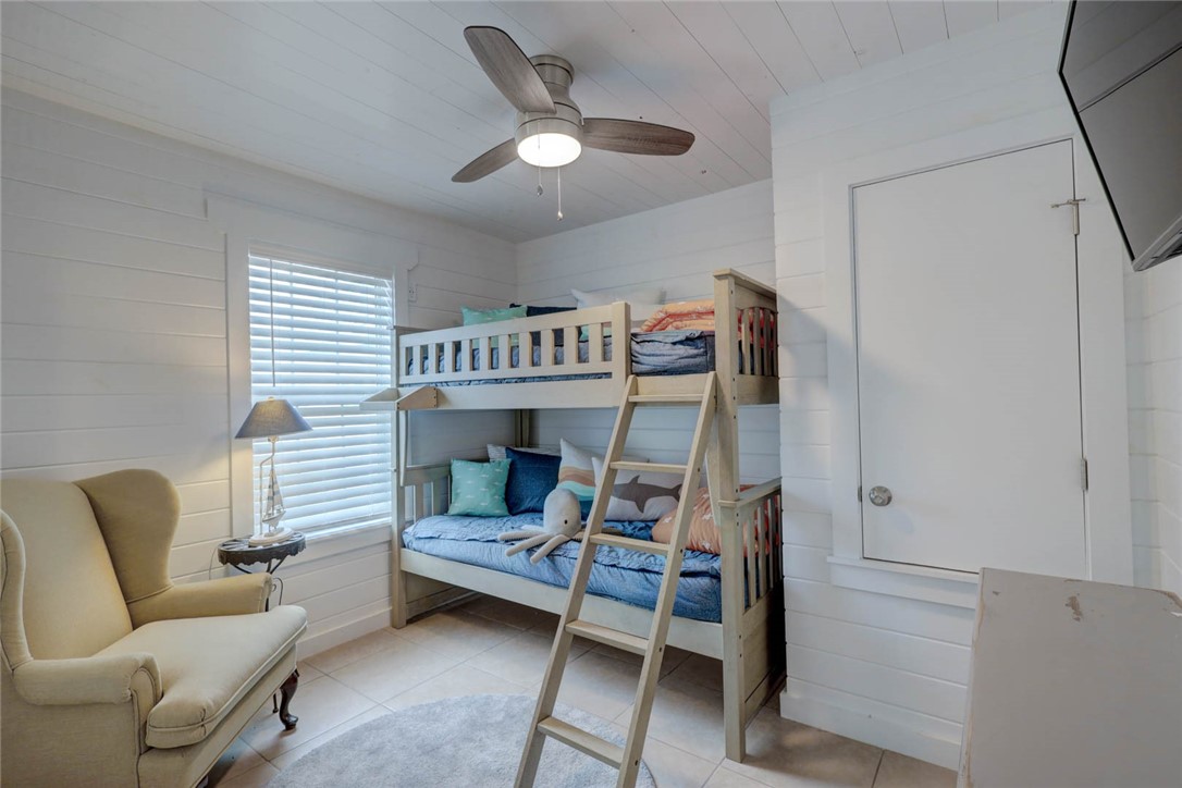 4034 Laguna Shores Road Corpus Christi, TX 78418 - Photo 27 of 40