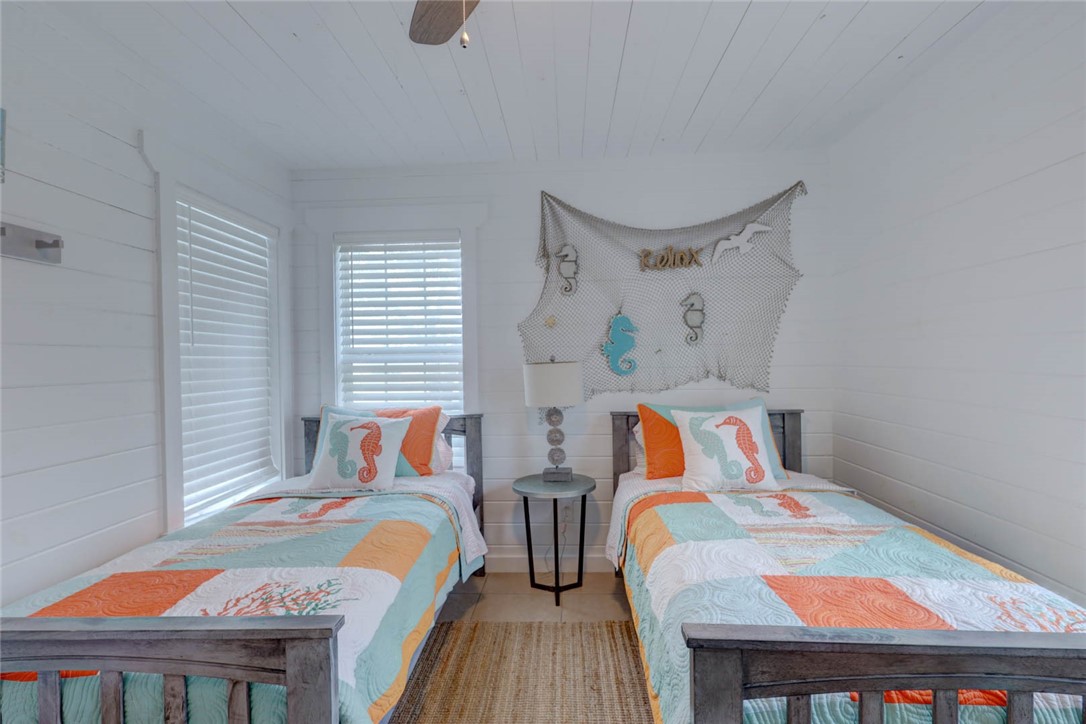 4034 Laguna Shores Road Corpus Christi, TX 78418 - Photo 29 of 40