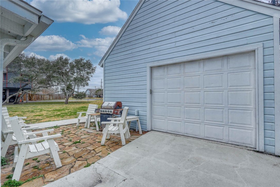 4034 Laguna Shores Road Corpus Christi, TX 78418 - Photo 34 of 40