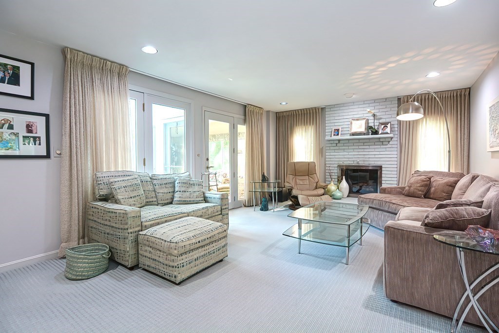 41 Castle Drive Sharon, MA 02067 - Photo 8 of 29