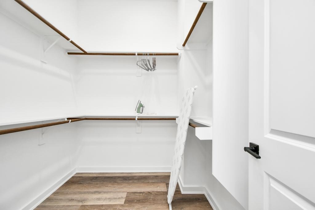 407 Stonework Oaks Lane Houston, TX 77076 - Photo 25 of 34 a view of walk in closet