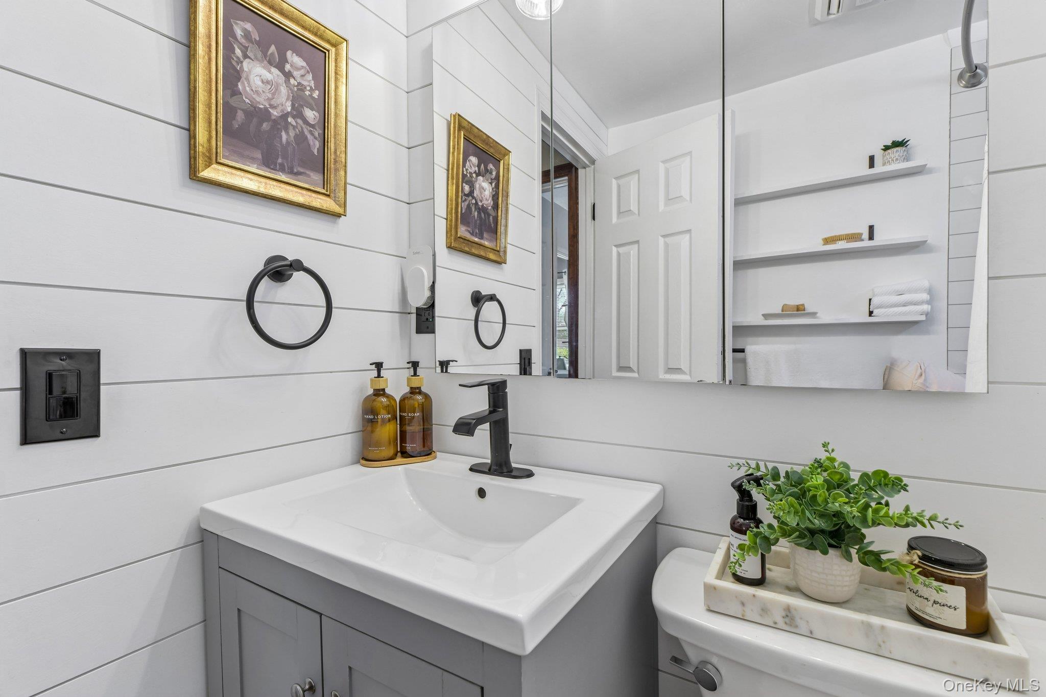41 Orchid Road East Patchogue, NY 11772 - Photo 16 of 34
