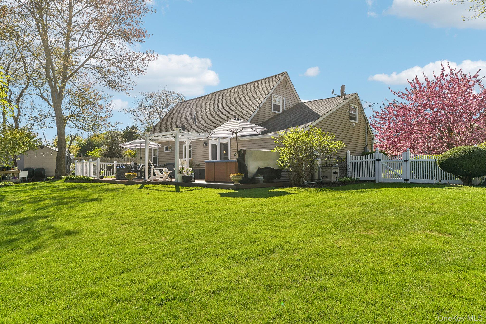 41 Orchid Road East Patchogue, NY 11772 - Photo 29 of 34