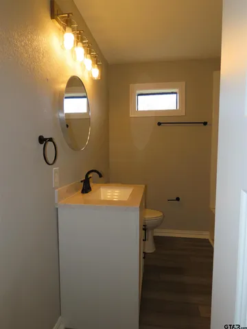 $1,400 | 2403 West Sherwood Street, Tyler, TX 75702