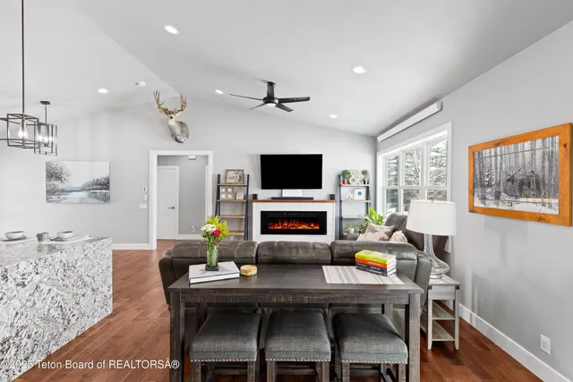 $845,000 | 152 Porto Road, Star Valley Ranch, WY 83127