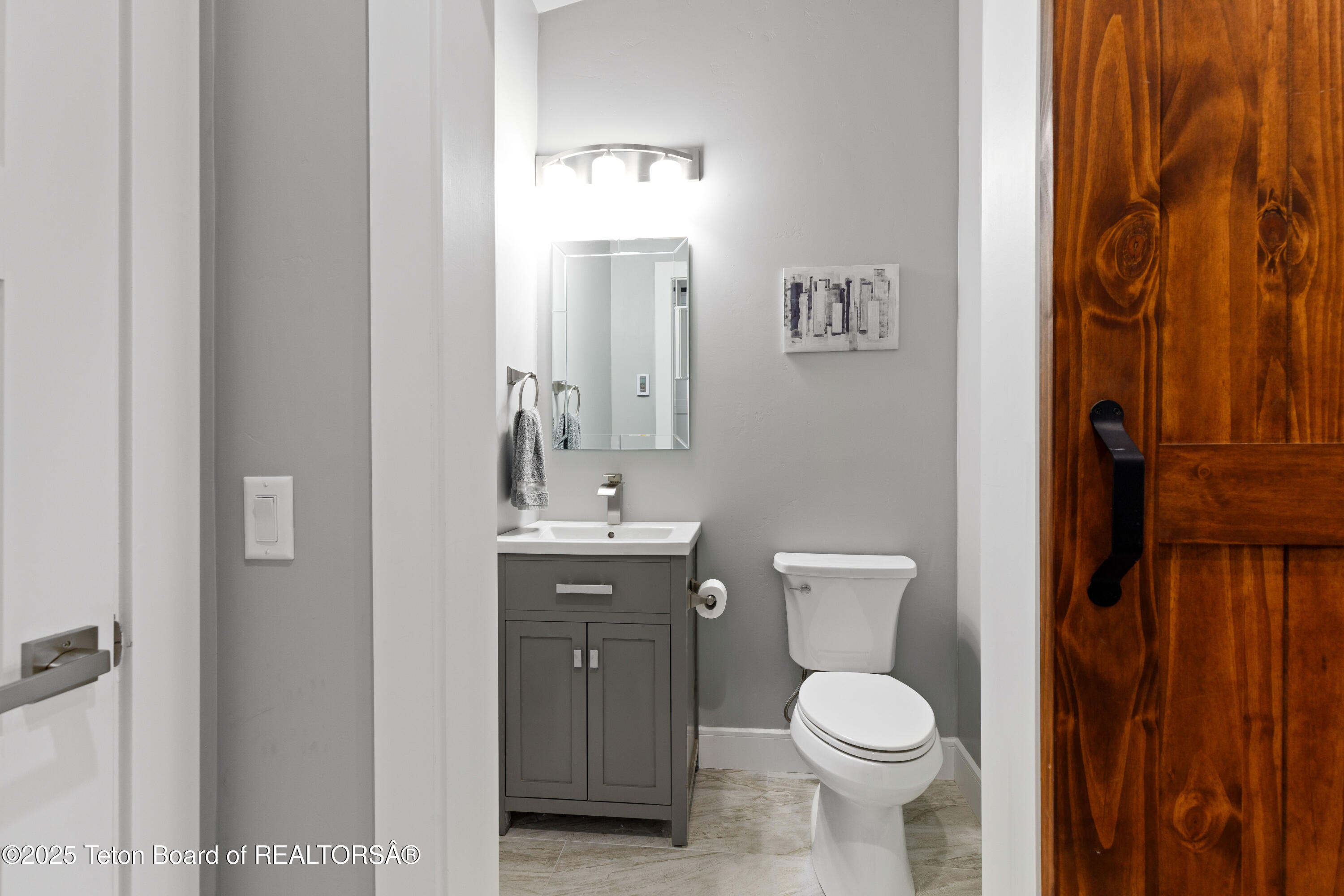 152 Porto Road Star Valley Ranch, WY 83127 - Photo 26 of 44 Powder Room