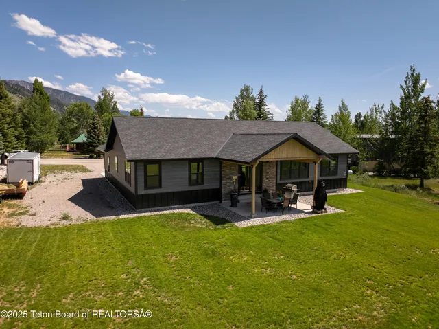 $845,000 | 152 Porto Road, Star Valley Ranch, WY 83127