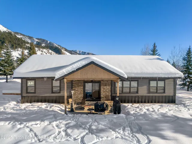 $845,000 | 152 Porto Road, Star Valley Ranch, WY 83127