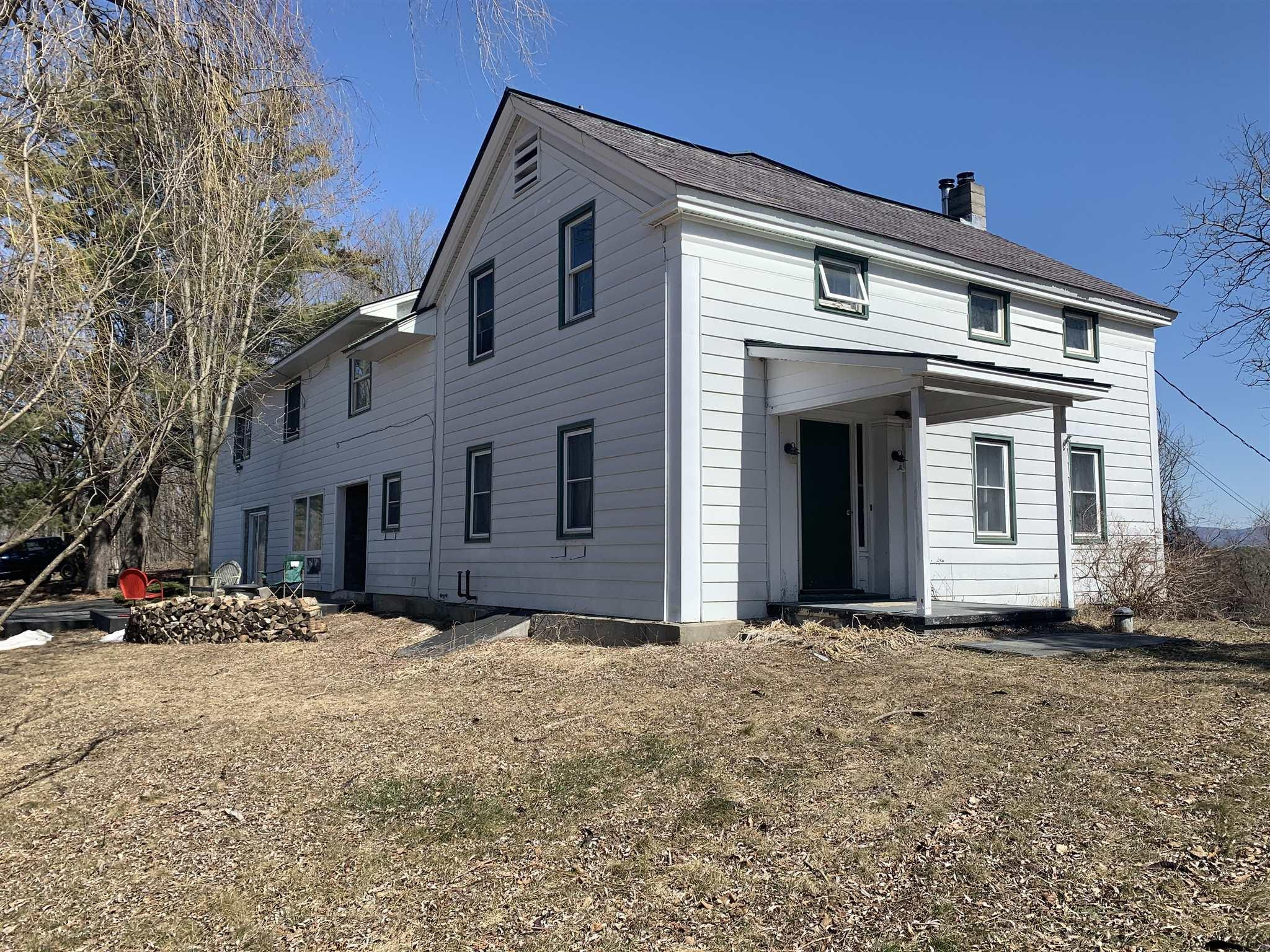 137 Chapman Road Hampton, NY 12887 - Photo 3 of 15 Photo 3