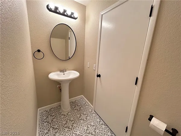 $1,695 | 2050 North Los Feliz Street, Unit 115, Las Vegas, NV 89156