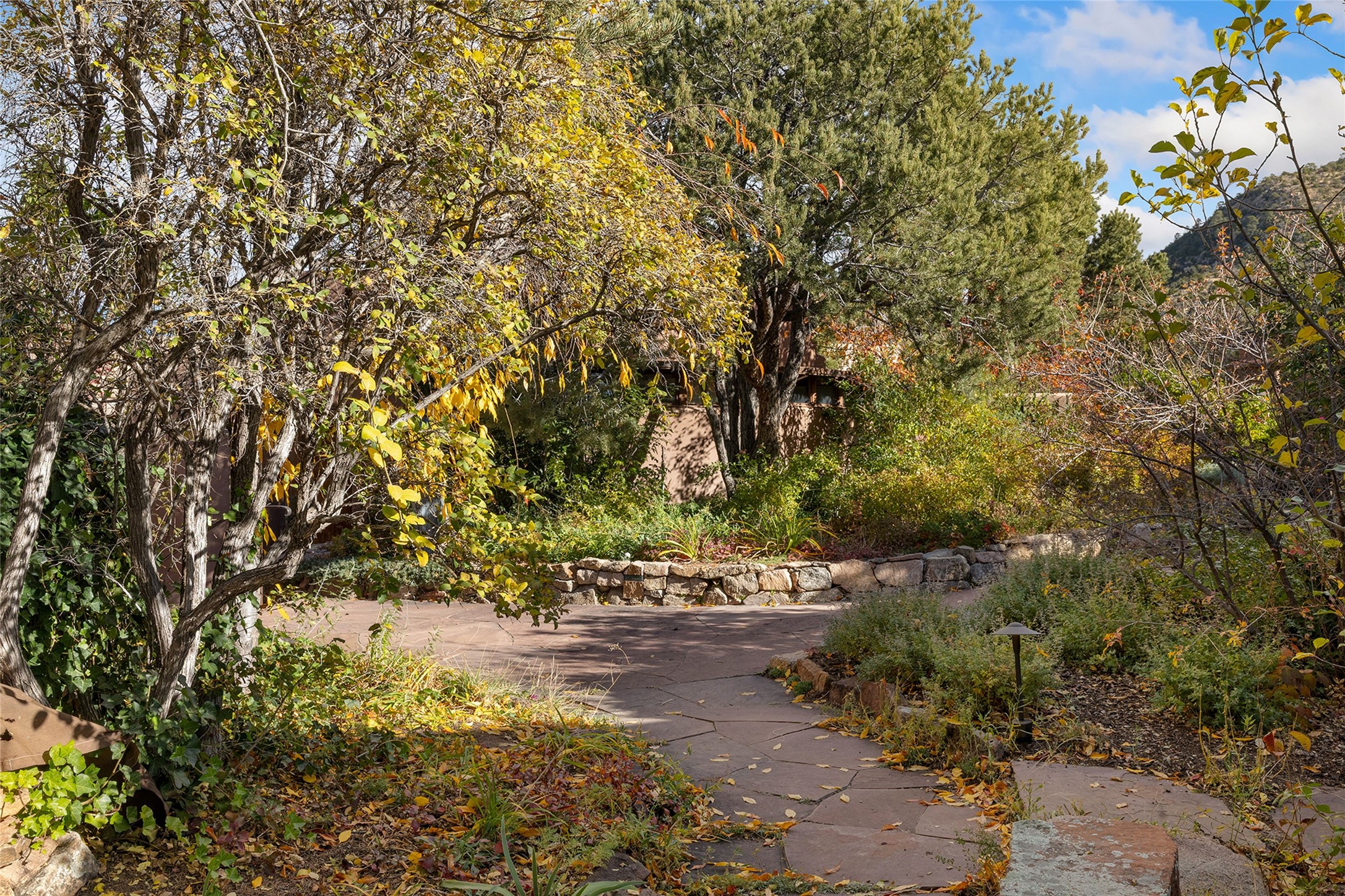 2022 Foothills Road Santa Fe, NM 87505 - Photo 48 of 68 Garden