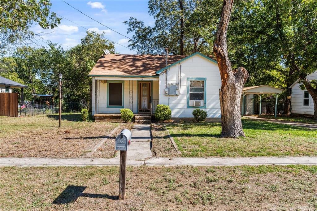 316 Ritchey Street Gainesville, TX 76240 - Photo 1 of 1 Gallery Image 1
