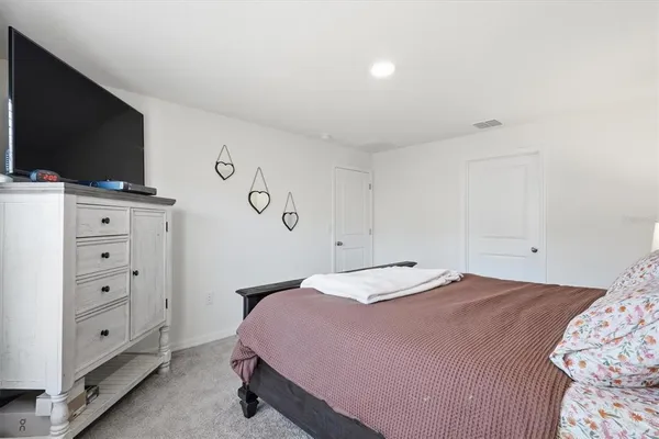 $295,000 | 11369 Southeast 67th Circle, Belleview, FL 34420