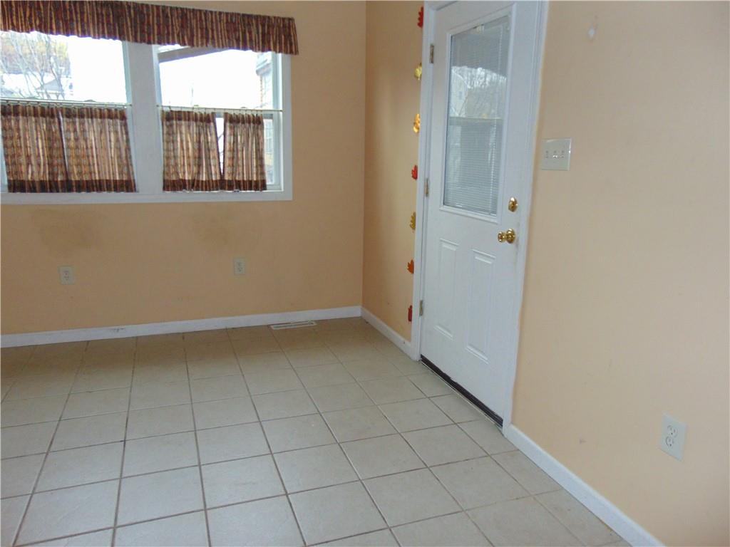 306 Gardner Street McKees Rocks, PA 15136 - Photo 5 of 11