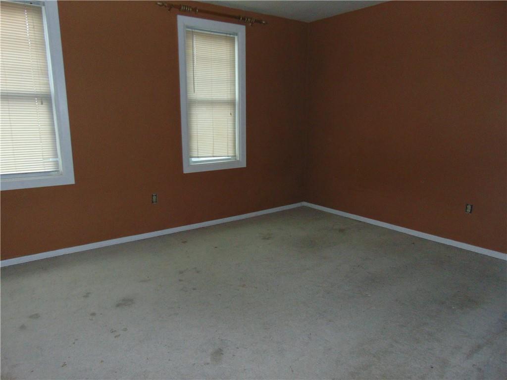 306 Gardner Street McKees Rocks, PA 15136 - Photo 6 of 11