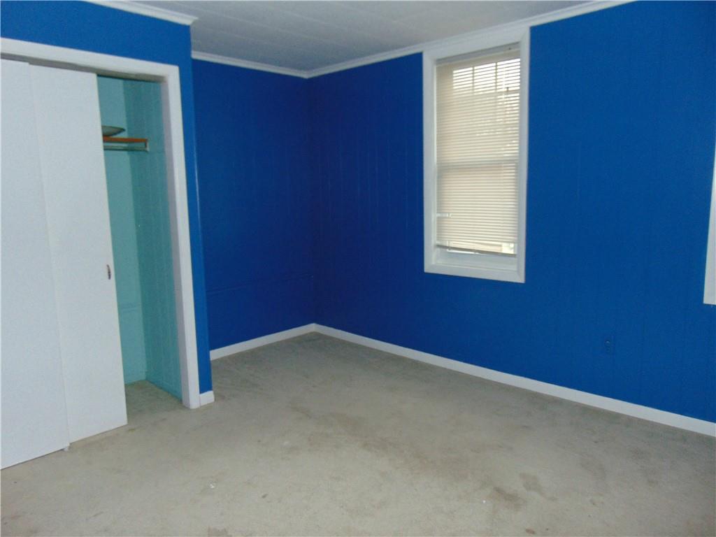 306 Gardner Street McKees Rocks, PA 15136 - Photo 8 of 11