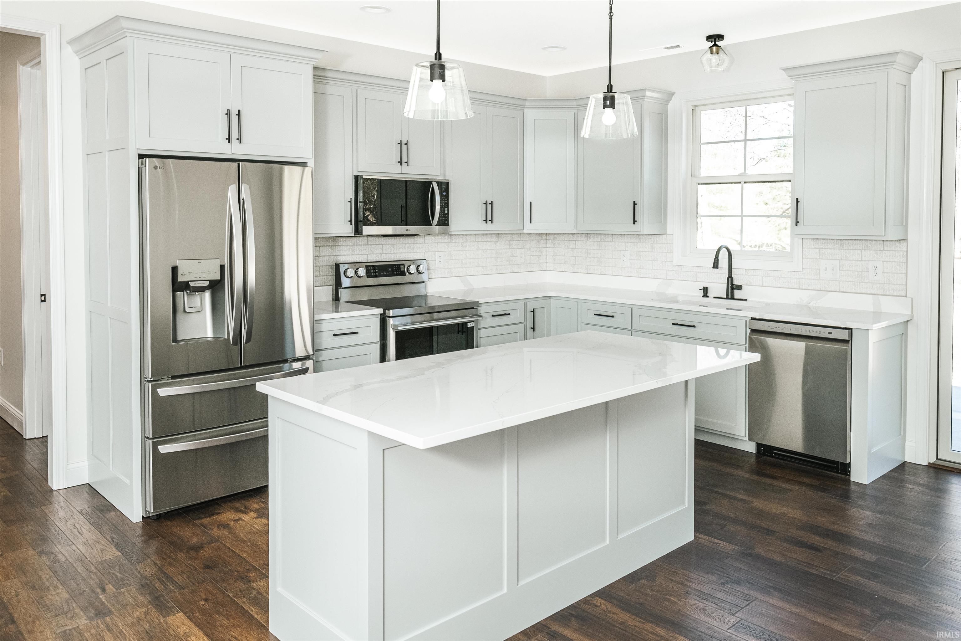 8190 South Stanford Road Bloomington, IN 47403 - Photo 13 of 35