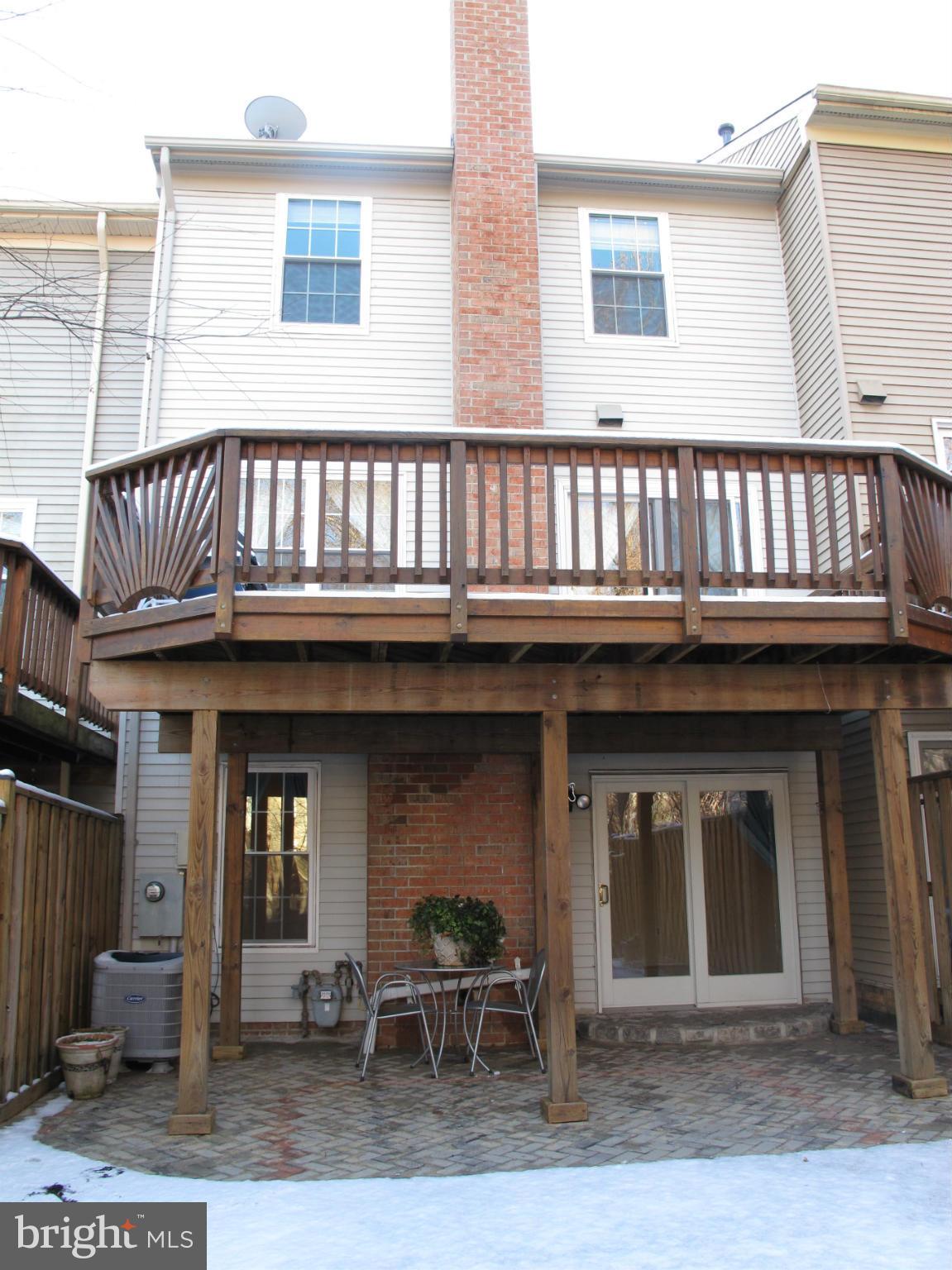 7726 Asterella Court Springfield, VA 22152 - Photo 20 of 22 a front view of a house