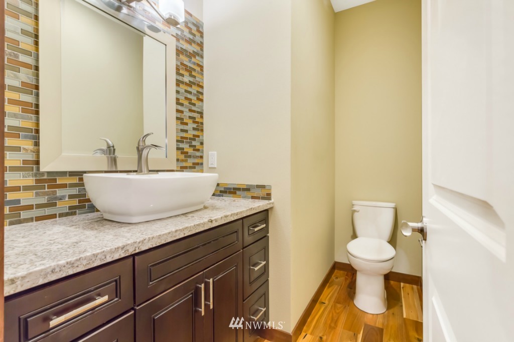 2012 Northeast 37th Place Renton, WA 98056 - Photo 12 of 22 Gallery Image 12