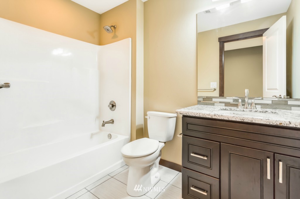 2012 Northeast 37th Place Renton, WA 98056 - Photo 21 of 22 Gallery Image 21