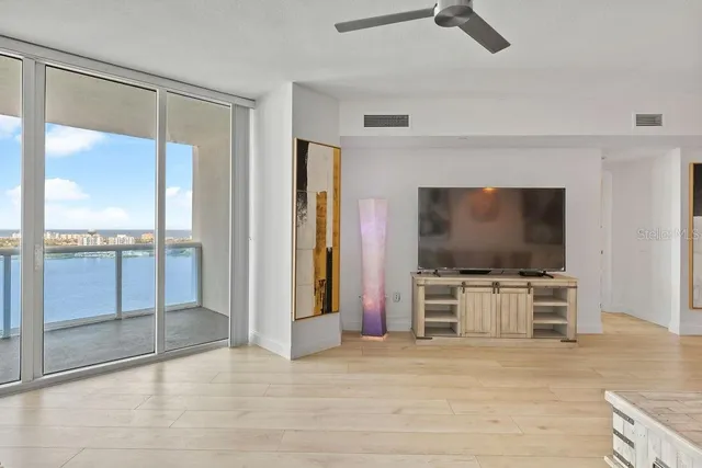 $299,000 | 231 Riverside Drive, Unit 1904, Daytona Beach, FL 32117