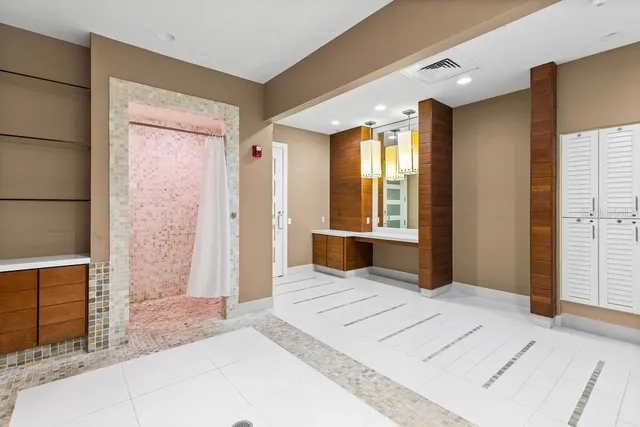 $299,000 | 231 Riverside Drive, Unit 1904, Daytona Beach, FL 32117