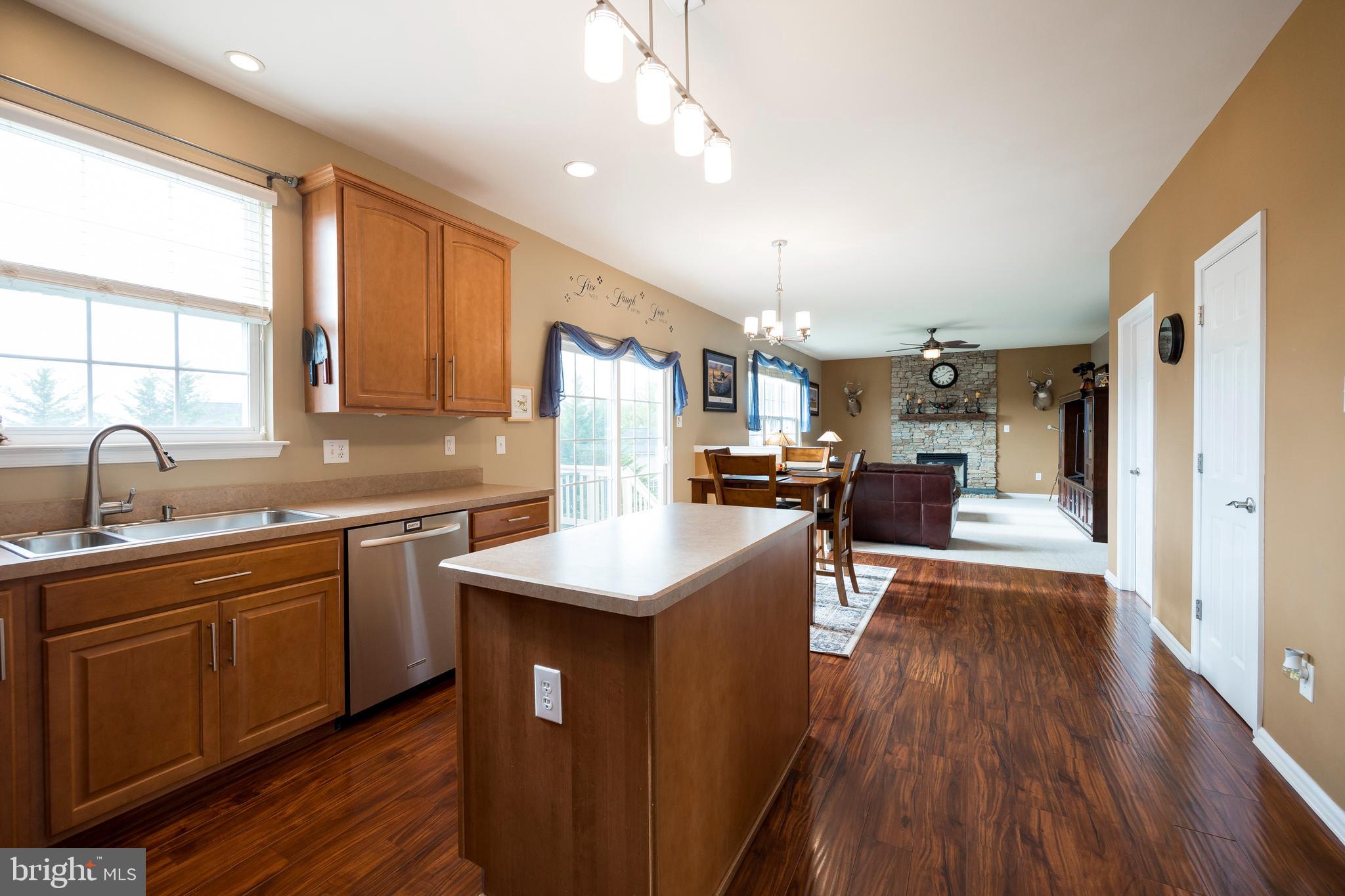 1002 Circle Court Pottstown, PA 19465 - Photo 14 of 46 Kitchen