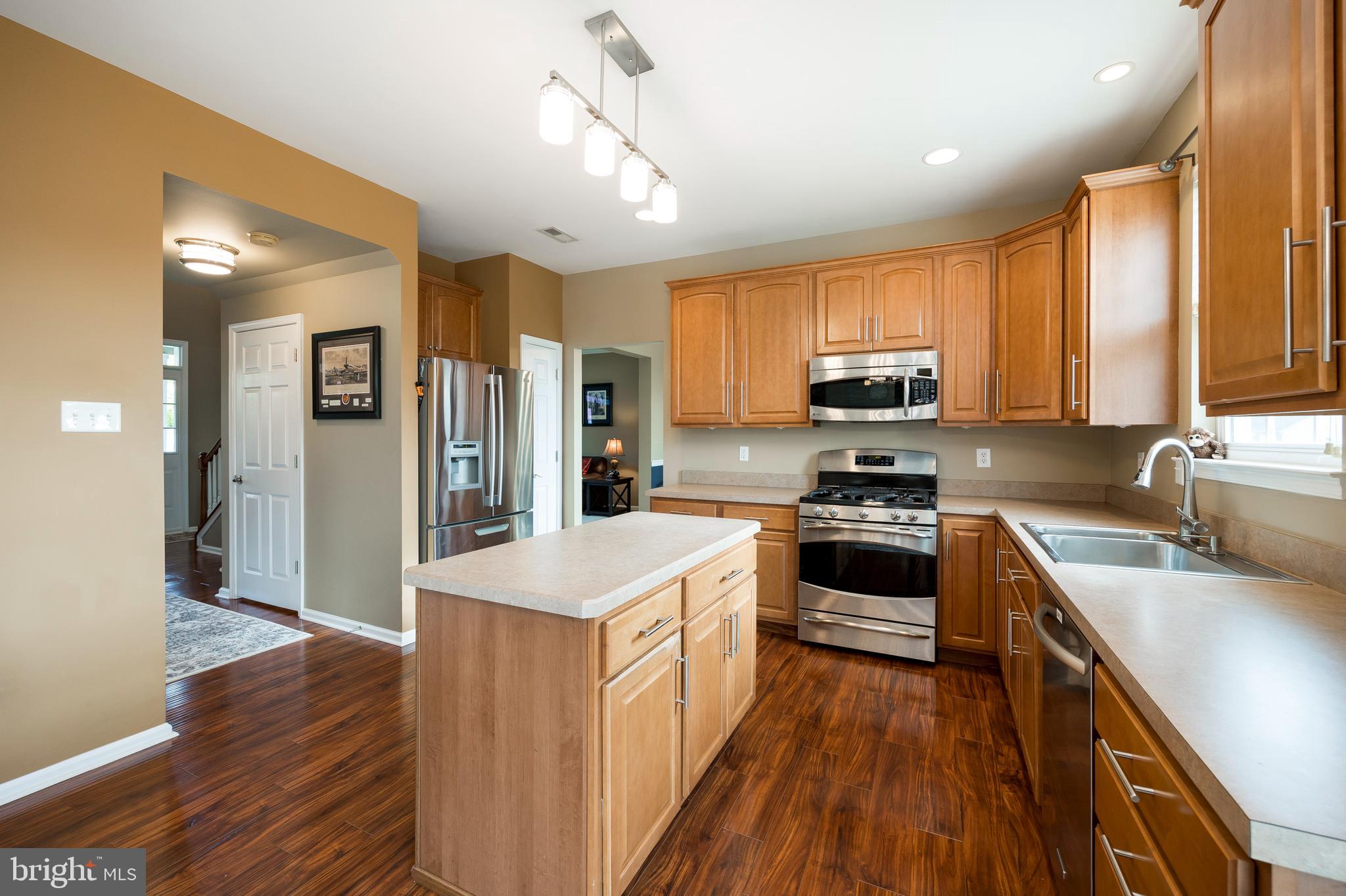 1002 Circle Court Pottstown, PA 19465 - Photo 16 of 46 Kitchen