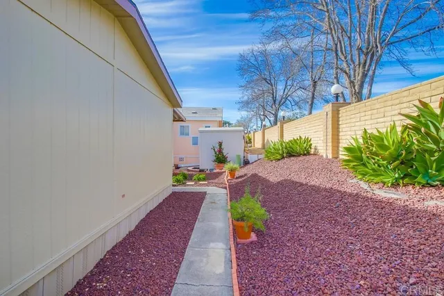 $425,000 | 525 West El Norte Parkway, Unit 10, Escondido, CA 92026