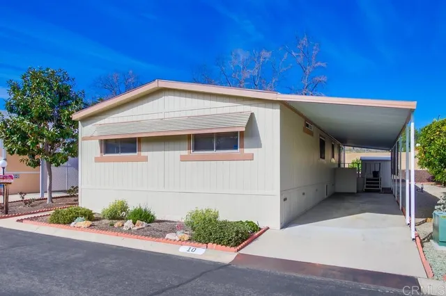 $425,000 | 525 West El Norte Parkway, Unit 10, Escondido, CA 92026