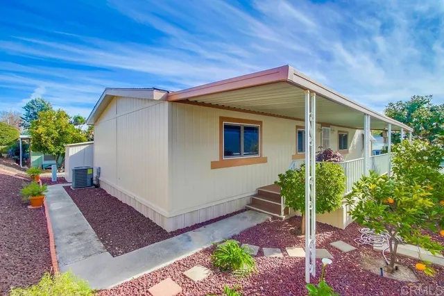 $425,000 | 525 West El Norte Parkway, Unit 10, Escondido, CA 92026