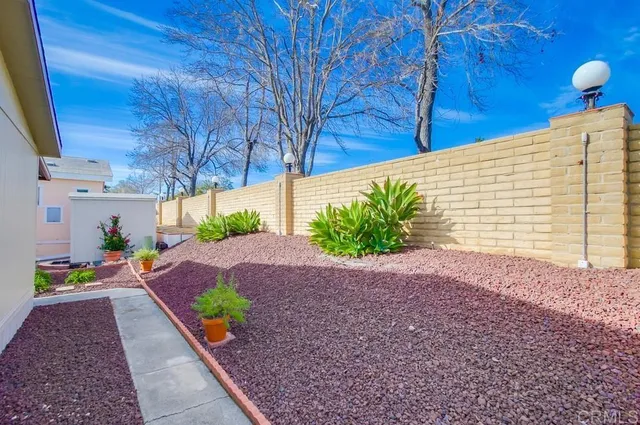 $425,000 | 525 West El Norte Parkway, Unit 10, Escondido, CA 92026