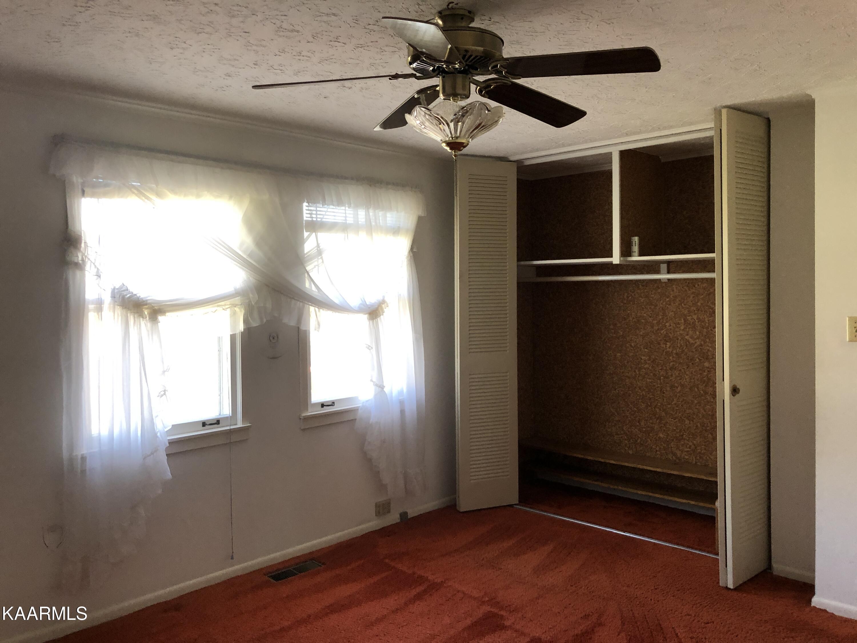 246 Jefferson Avenue Oak Ridge, TN 37830 - Photo 20 of 25 BR #3 IMG_3173