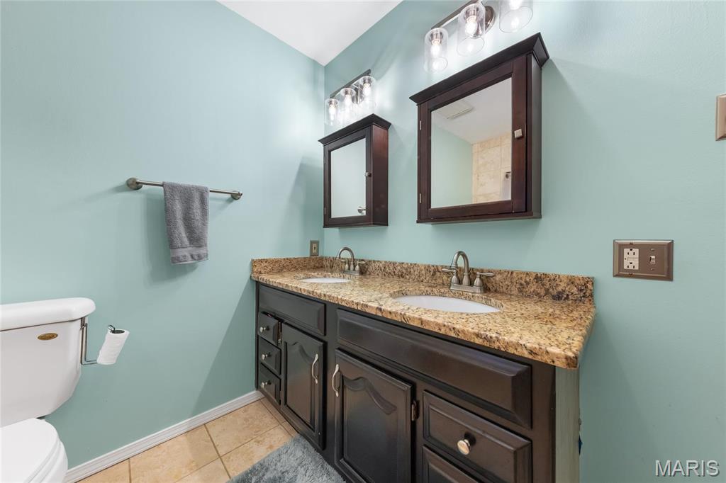 14964 Water Ridge Court Chesterfield, MO 63017 - Photo 26 of 32 Gallery Image 26