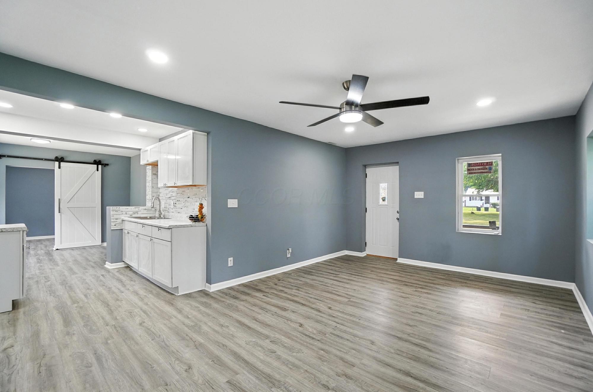 1166 Acton Road Columbus, OH 43224 - Photo 6 of 24 034