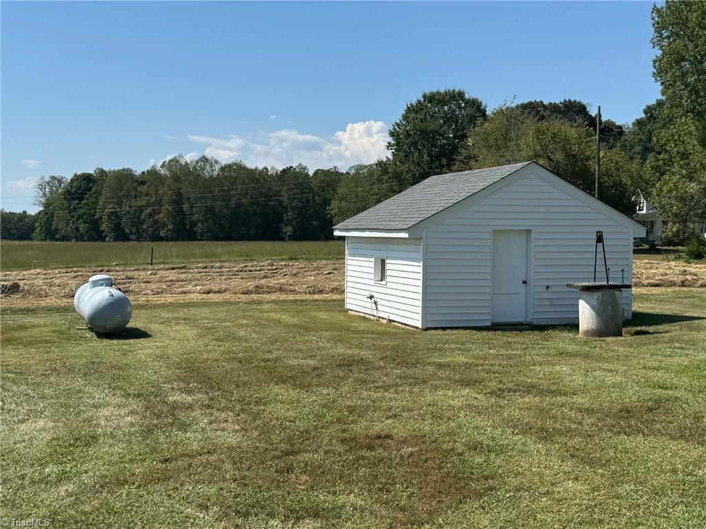 2709 Murray Road State Road, NC 28676 - Photo 8 of 36 Gallery Image 8