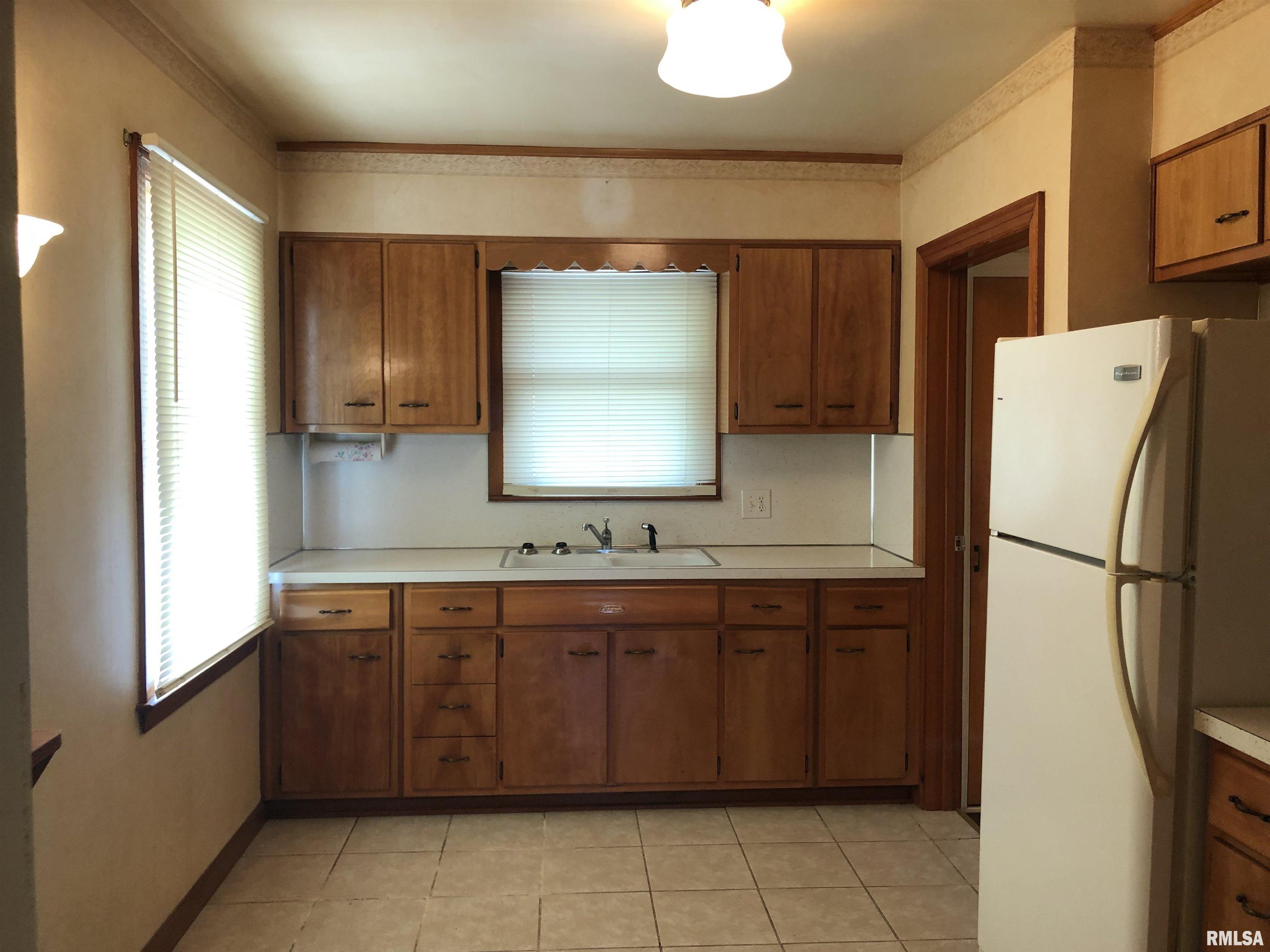 2105 North 22nd Street Springfield, IL 62702 - Photo 5 of 22 Gallery Image 5