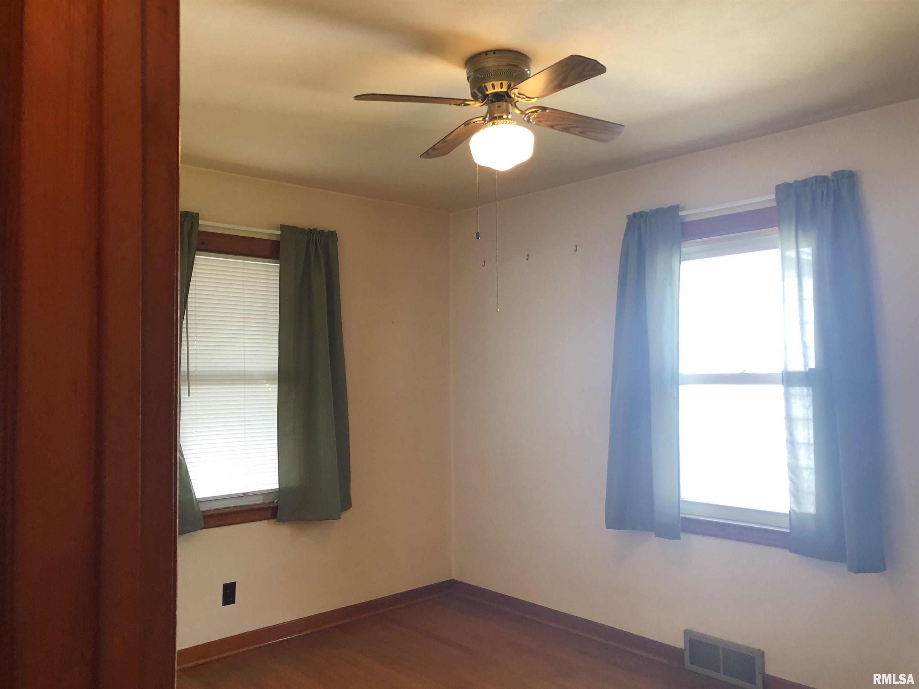 2105 North 22nd Street Springfield, IL 62702 - Photo 7 of 22 Gallery Image 7