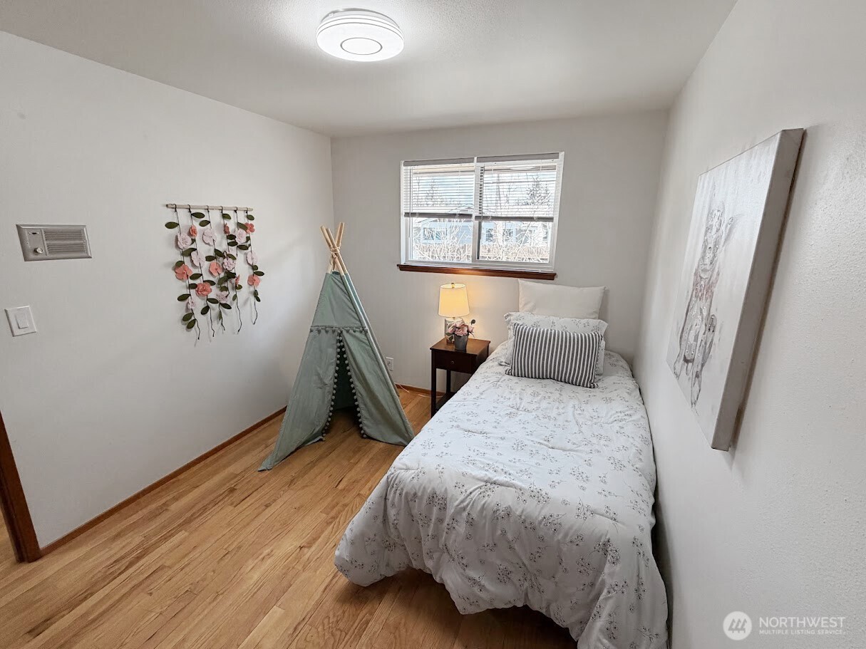 12010 2nd Avenue Southwest Seattle, WA 98146 - Photo 12 of 24