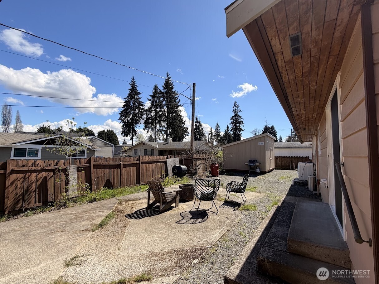 12010 2nd Avenue Southwest Seattle, WA 98146 - Photo 19 of 24