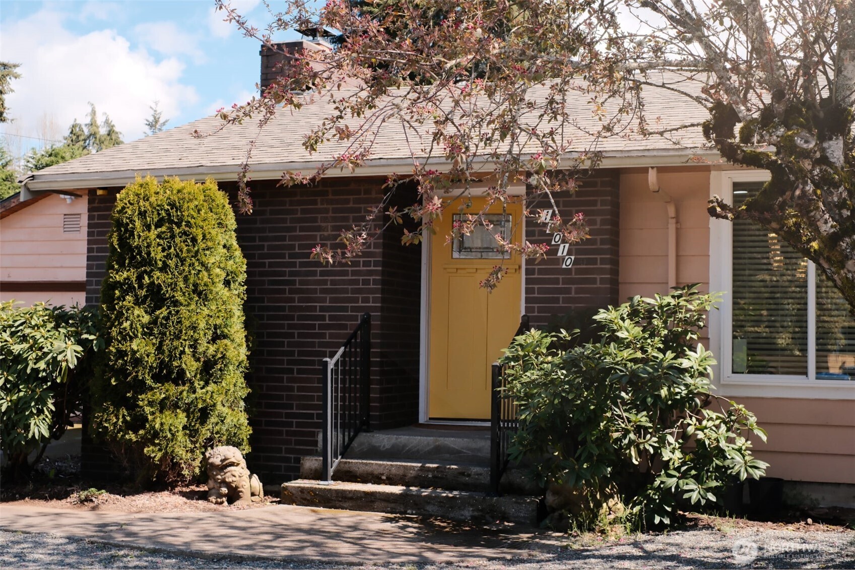 12010 2nd Avenue Southwest Seattle, WA 98146 - Photo 20 of 24