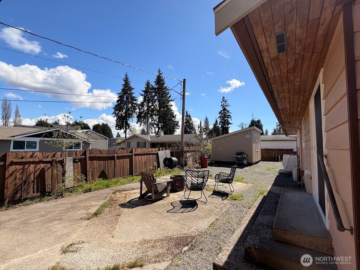 12010 2nd Avenue Southwest Seattle, WA 98146 - Photo 23 of 24